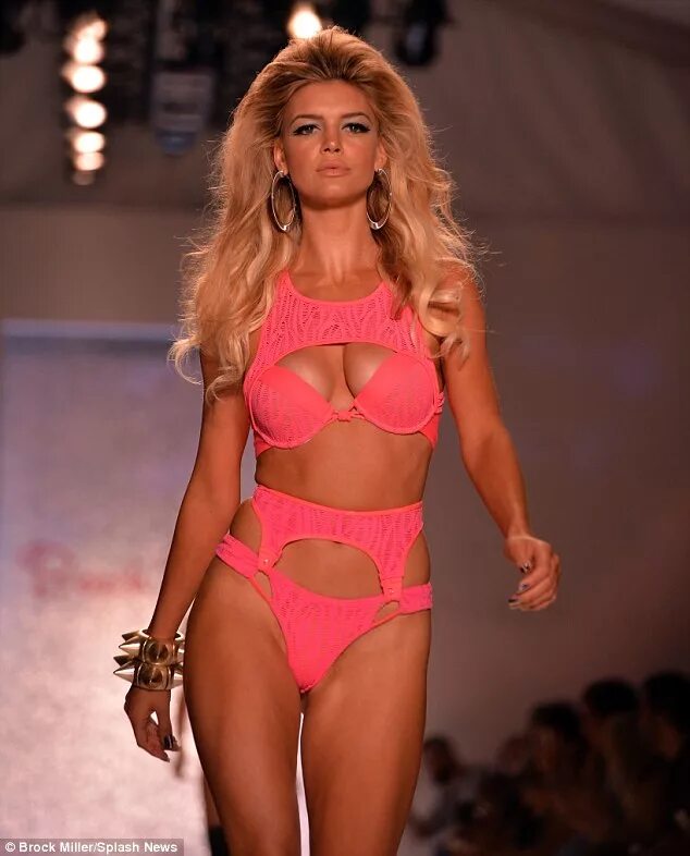 Kelly Rohrbach underwear in Uberlandia