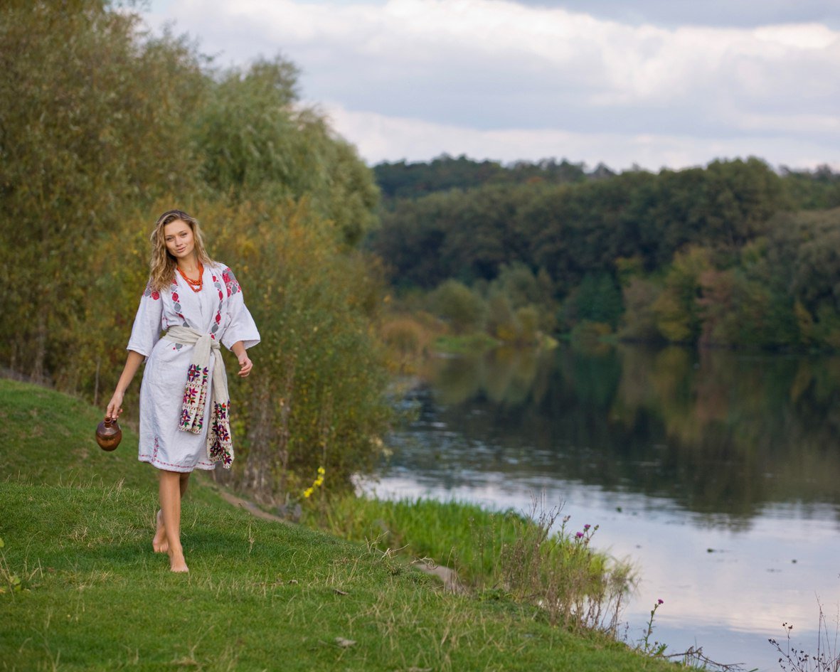 Nude girl Slavic women in Uberlandia