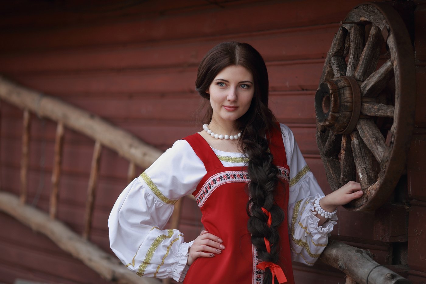 Girls in Slavic costumes in Uberlandia