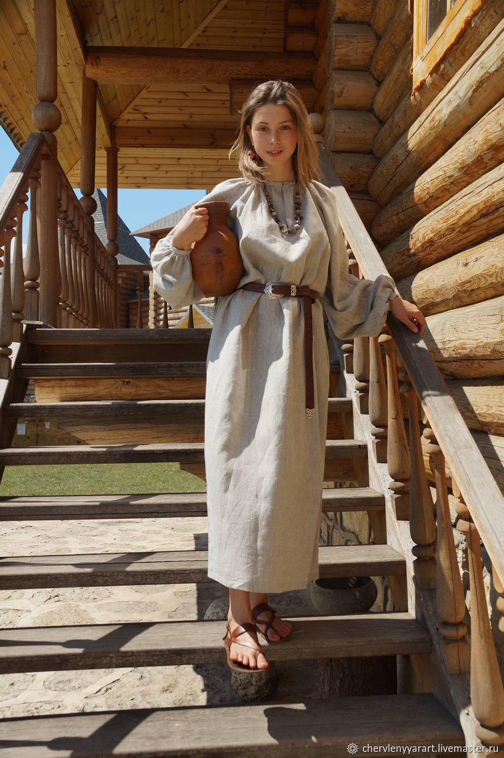 Girls in Slavic costumes in Uberlandia