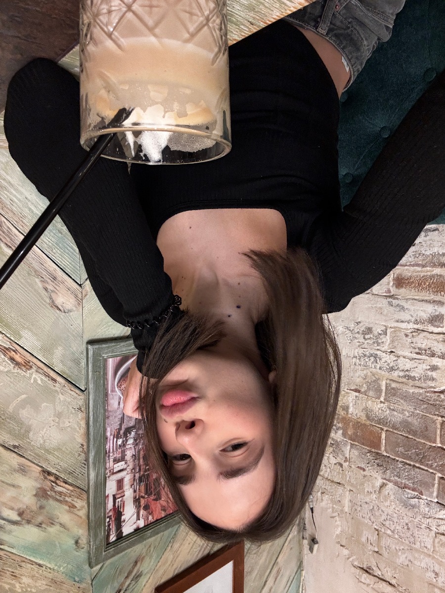 Fresh photos, fresh mood — Tina online in Uberlandia